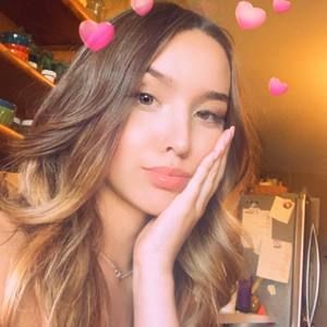 Meet your Posher, Emmah